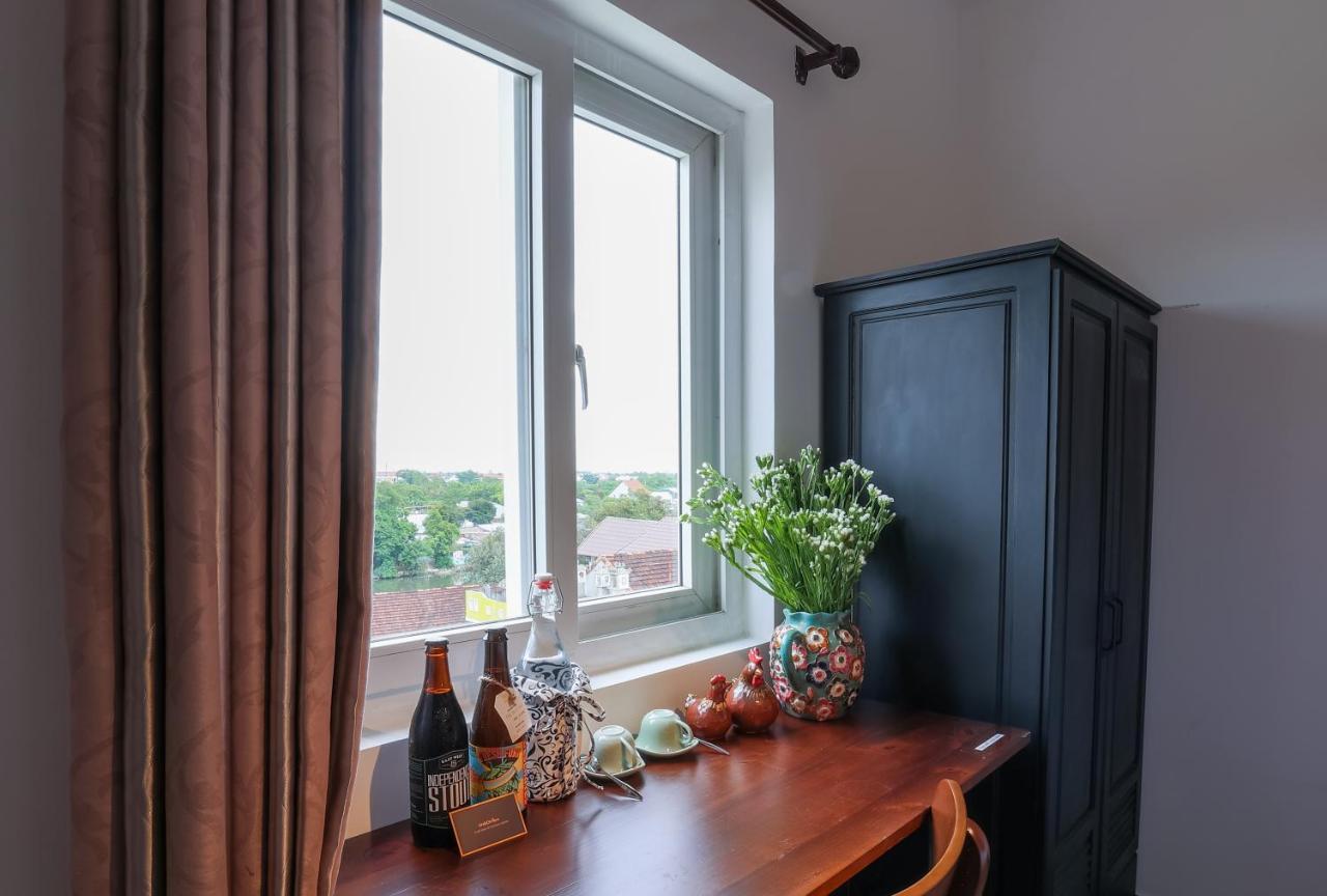 Purple Hue - Charming Riverside Extérieur photo